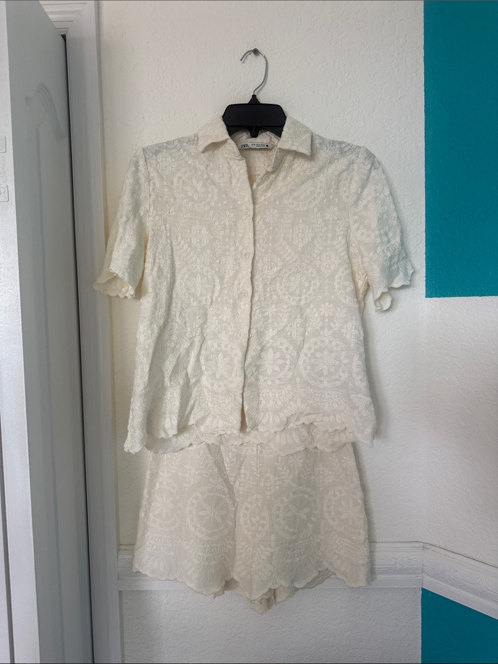 Zara Cream Lace High-Waist Shorts Set Top (XS) Shorts (S)